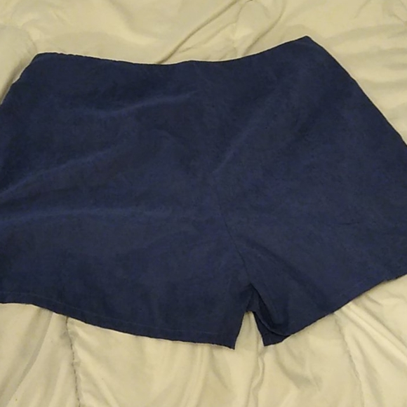 Skort - Picture 3 of 3